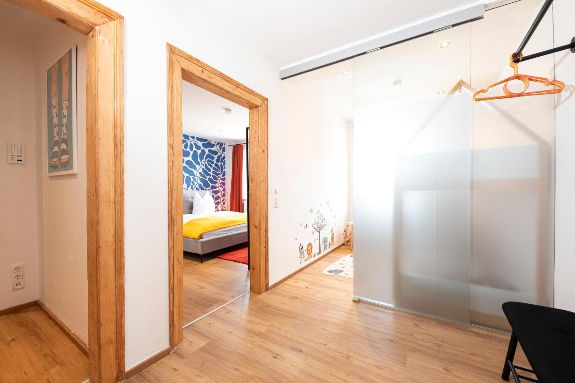 Bunter Hund Apartments - Zentrales Apartment, Parkplatz, Wintergarten, Kinderzimmer 로텐부르크 옵 데어타우버 외부 사진